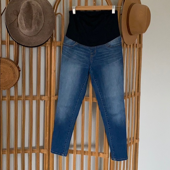 Ingrid & Isabel skinny crop jeans (ankle length) - Picture 2 of 4